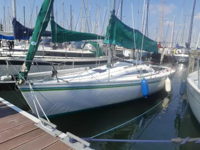 Polyester Sailboat Beneteau First Photo 1