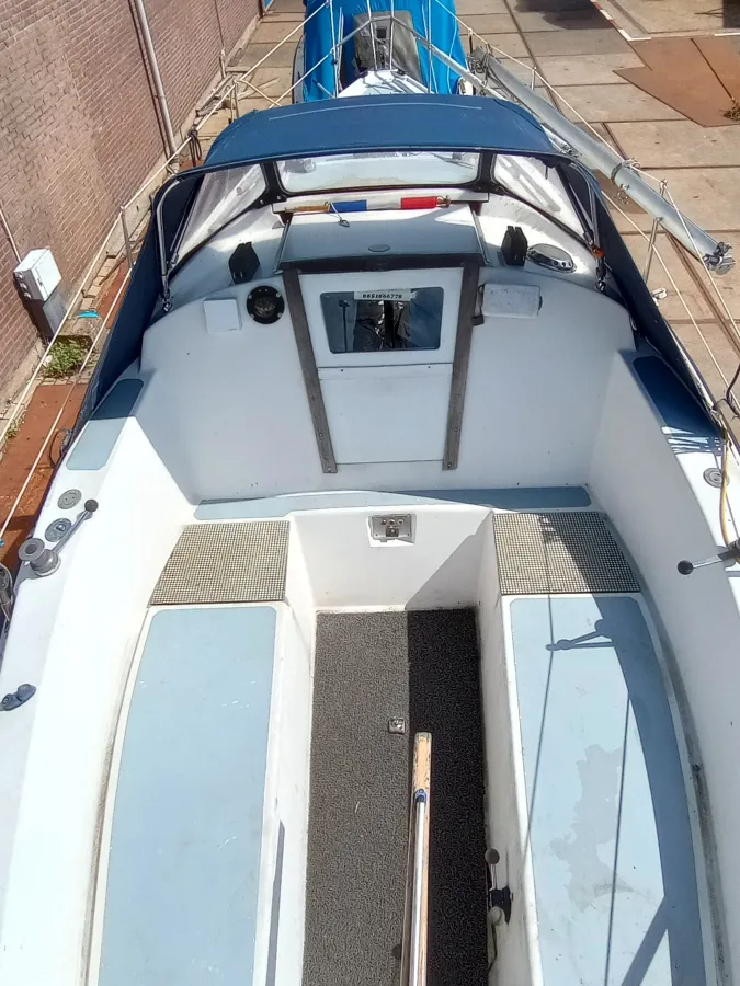 Polyester Sailboat Topaas 25