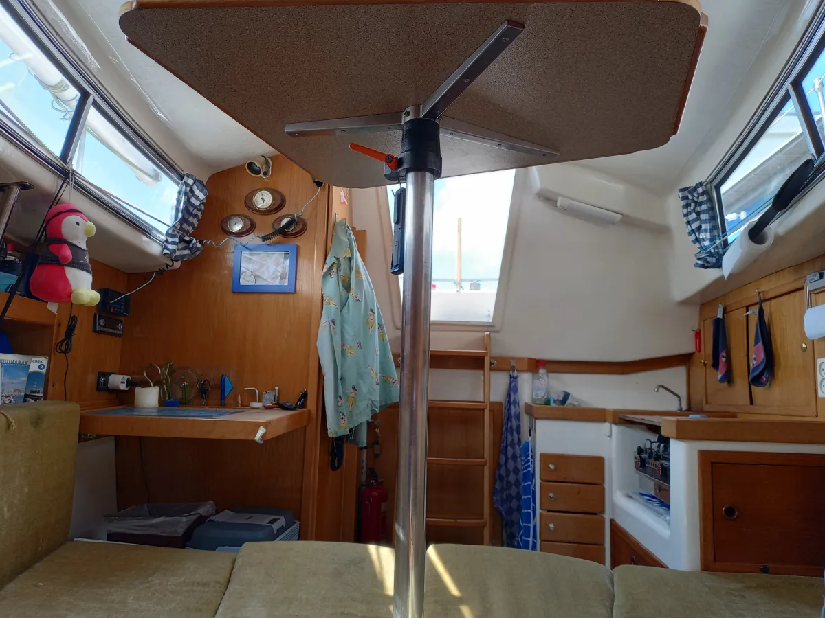 Polyester Sailboat Topaas 25