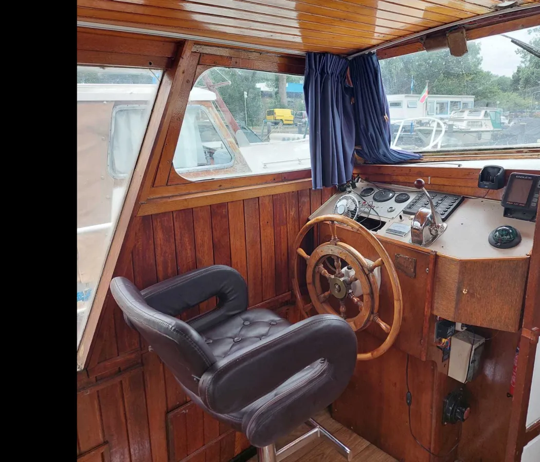 Steel Motorboat Motor cruiser Salonboot