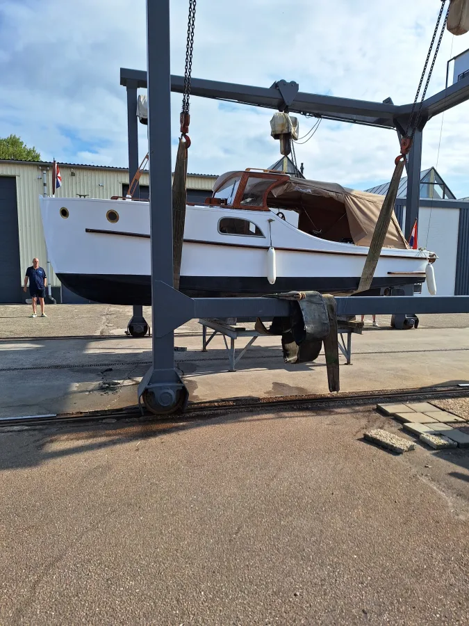 Steel Motorboat Bakdekker Cammenga