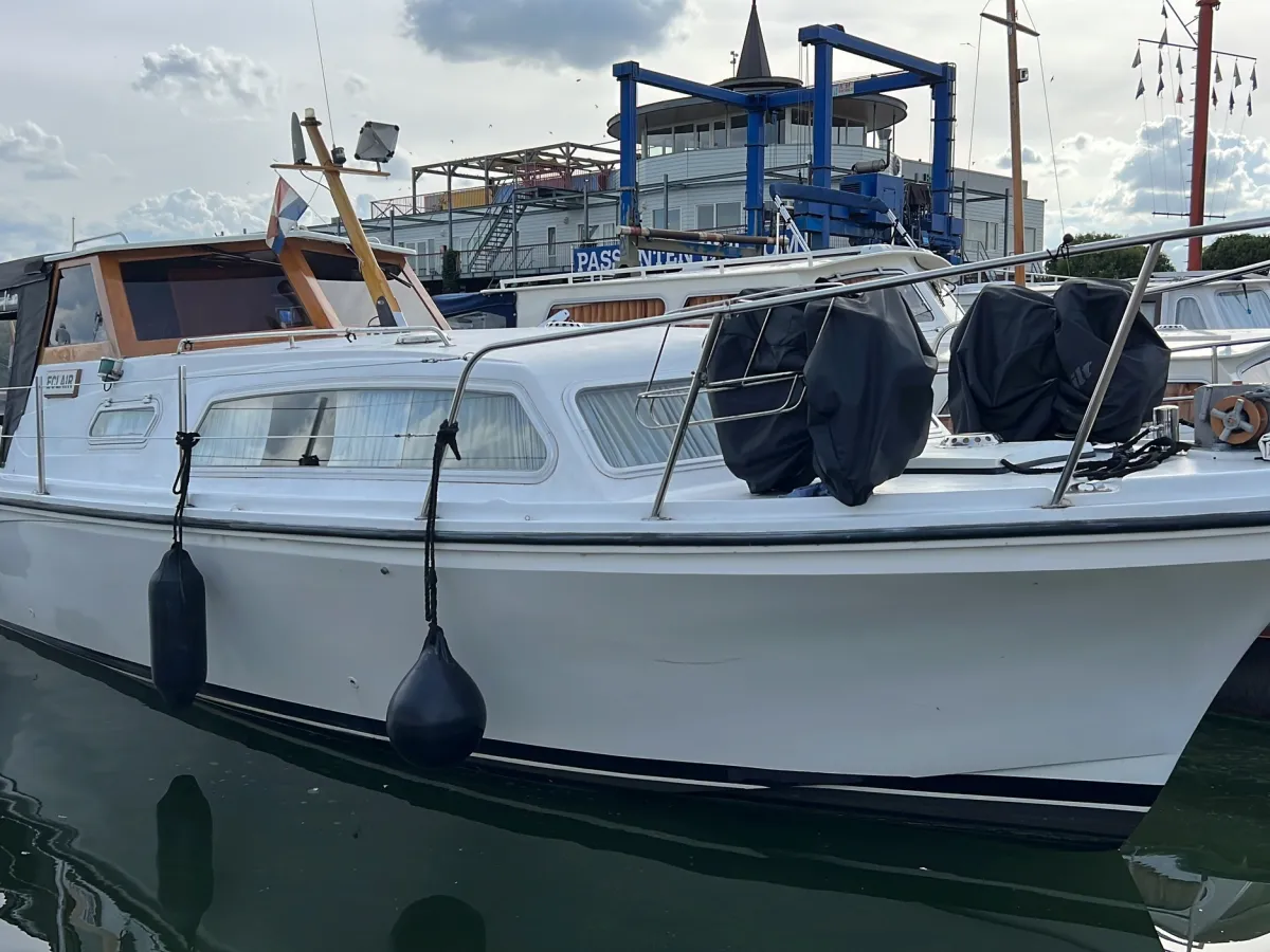 Polyester Motorboat Princess 32