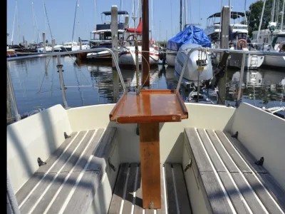 Polyester Sailboat Friendship 22 Photo 15