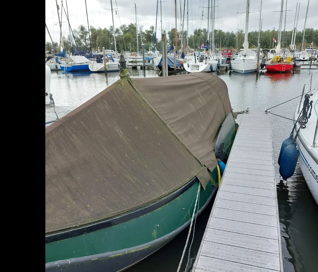 Steel Sailboat Zalmschouw 720