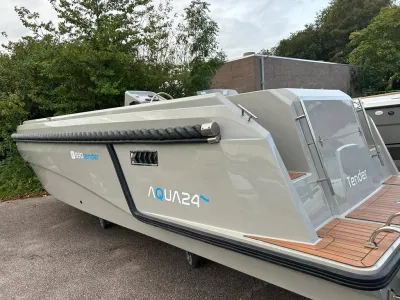 Polyester Sloop Aqua24 690 Tender Photo 2