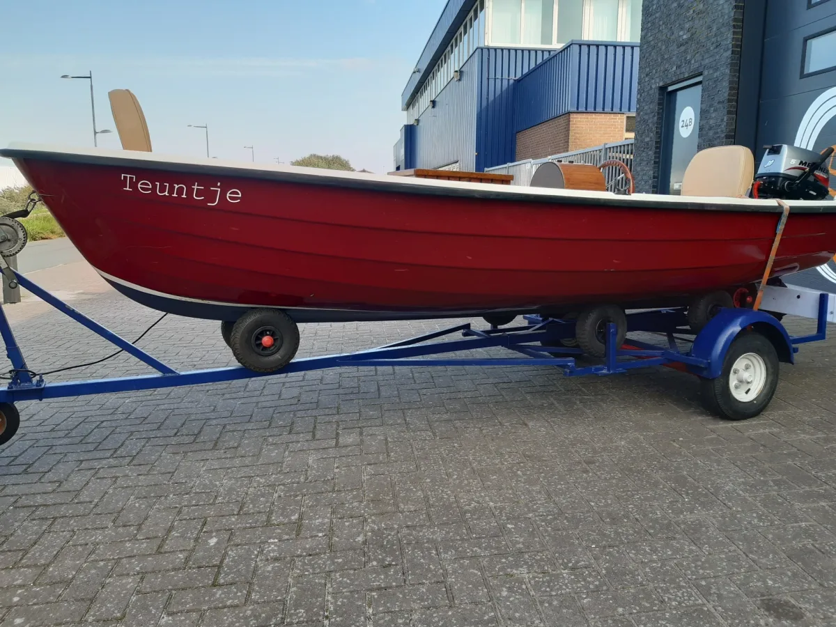 Polyester Sloop Terhi 385