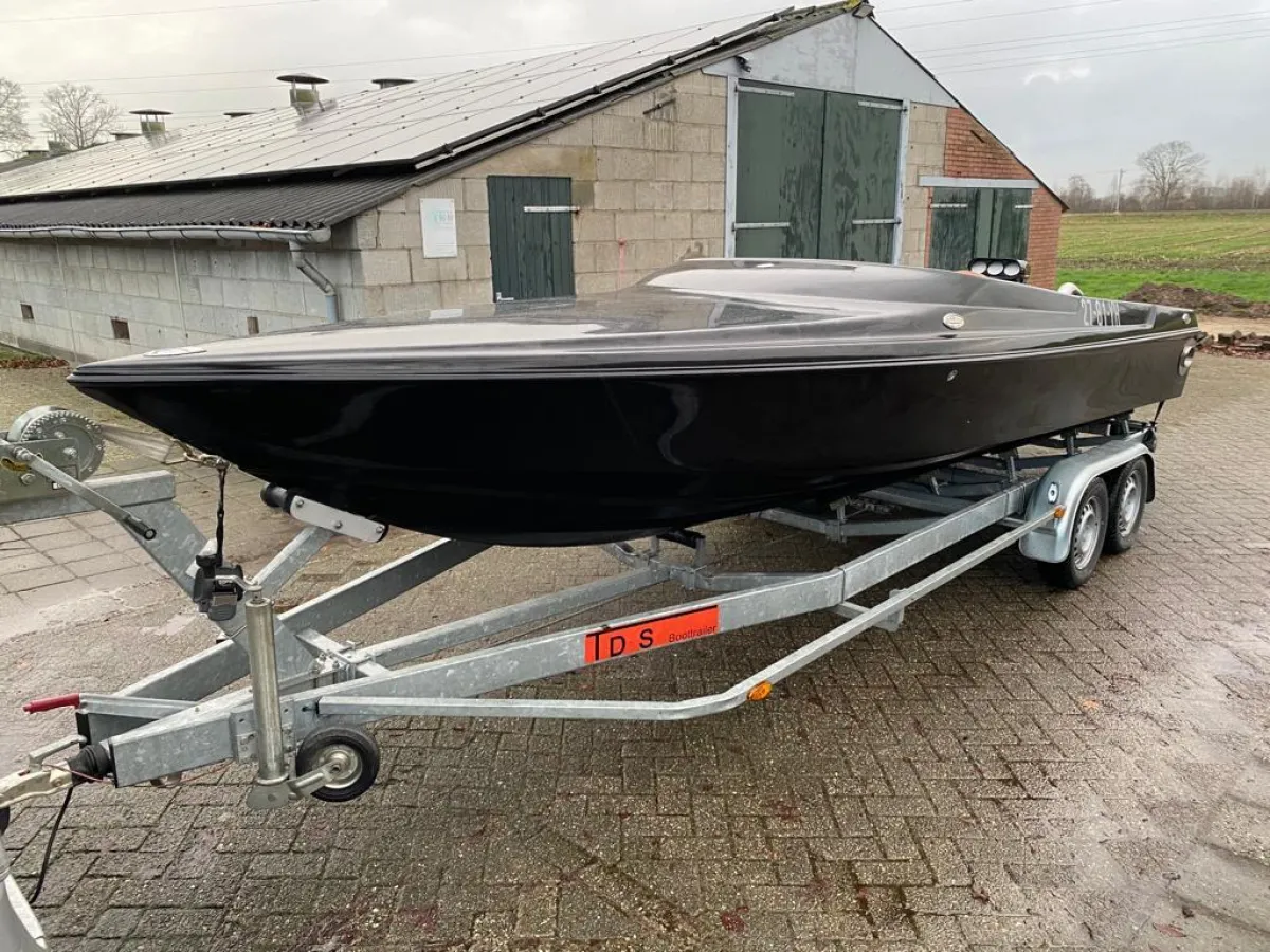 Other material Speedboat Cyclone 700