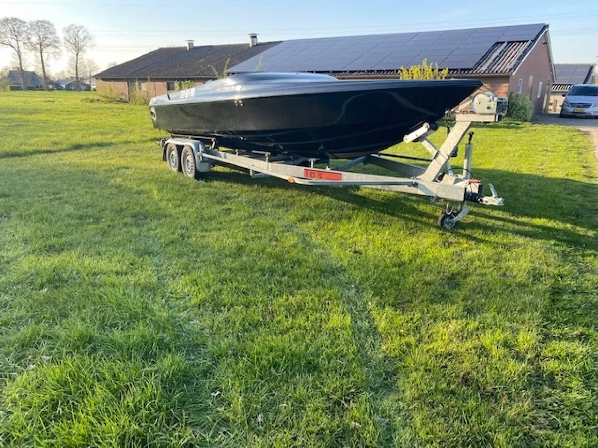 Other material Speedboat Cyclone 700