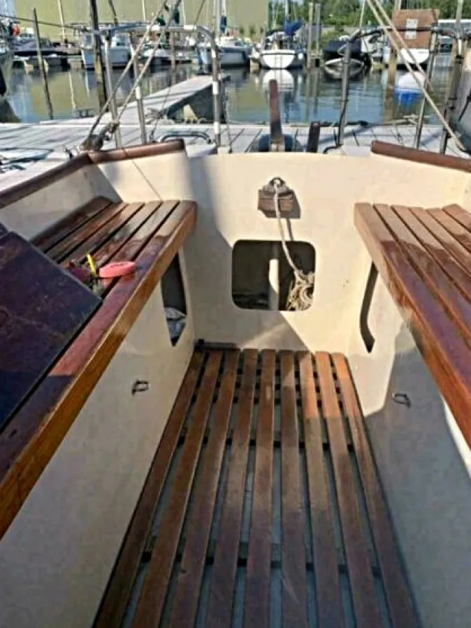 Polyester Sailboat Westerly 22