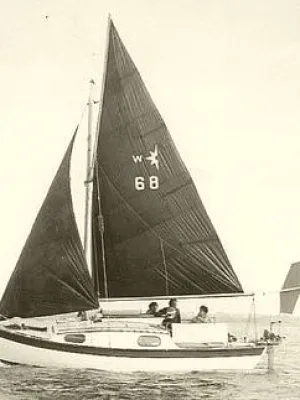 Polyester Sailboat Westerly 22 Photo 22