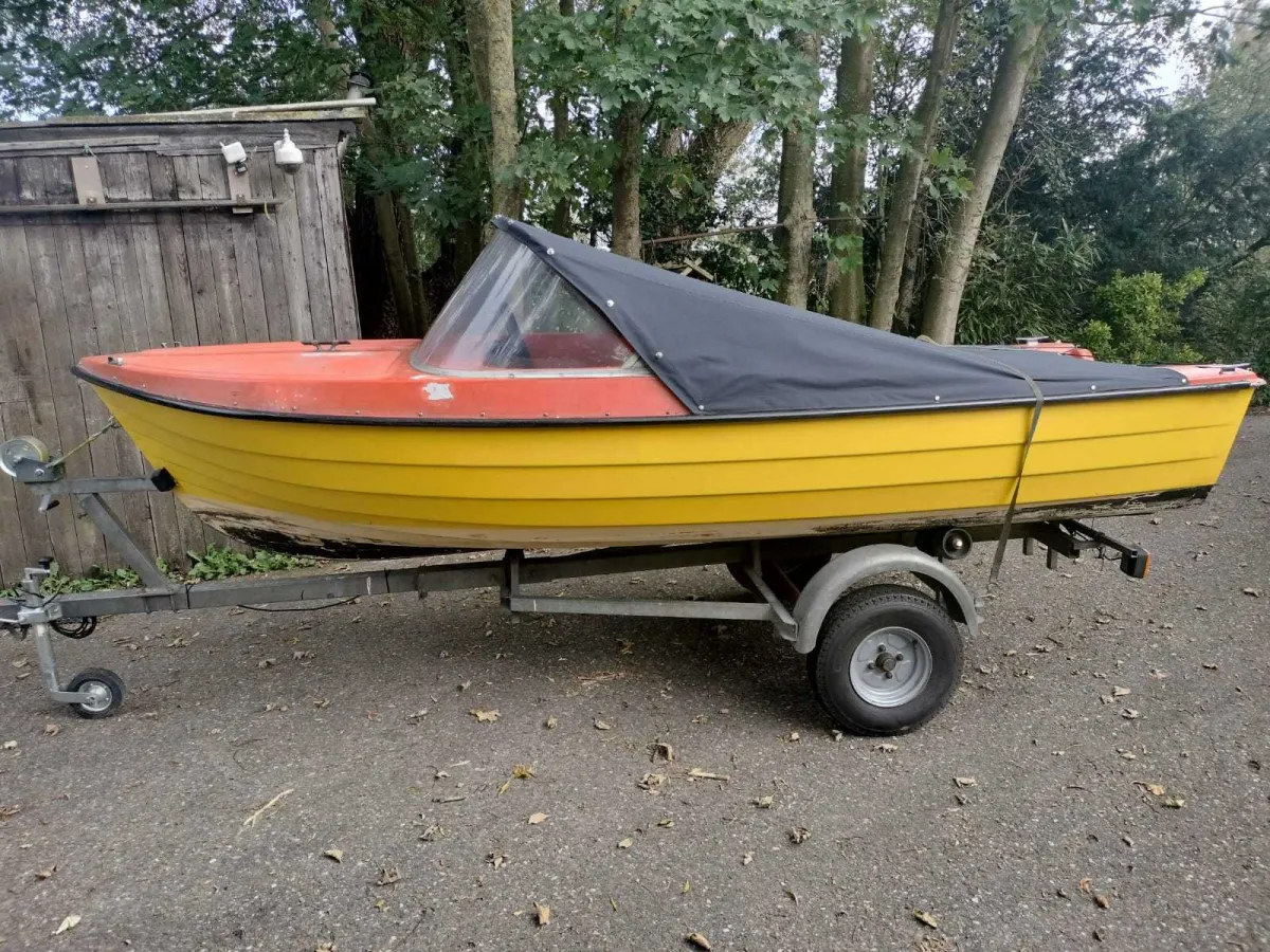 Polyester Speedboat Rana 410