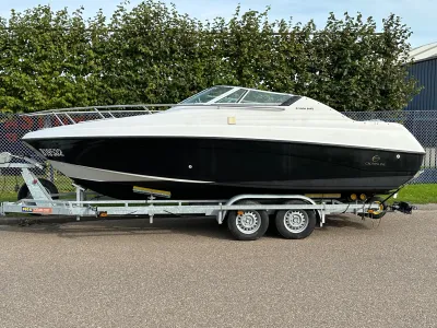 Polyester Motorboat Crownline 210 CCR Photo 3