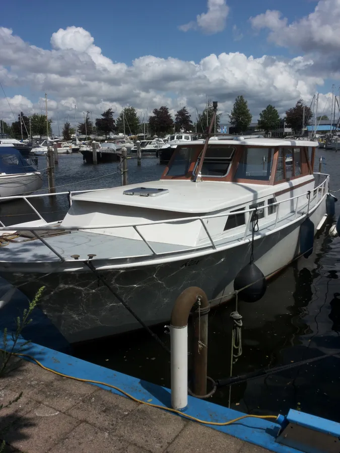 Steel Motorboat Super van Craft 1150