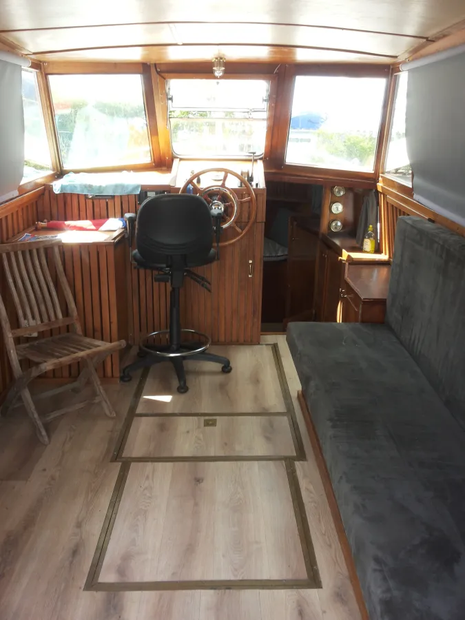 Steel Motorboat Super van Craft 1150