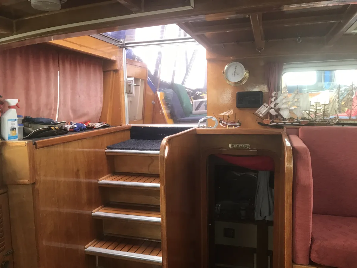 Wood Motorboat Star Path 44