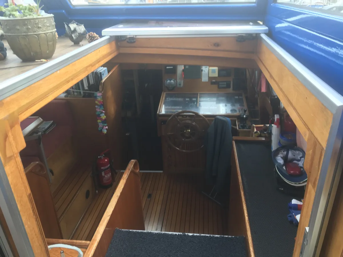 Wood Motorboat Star Path 44