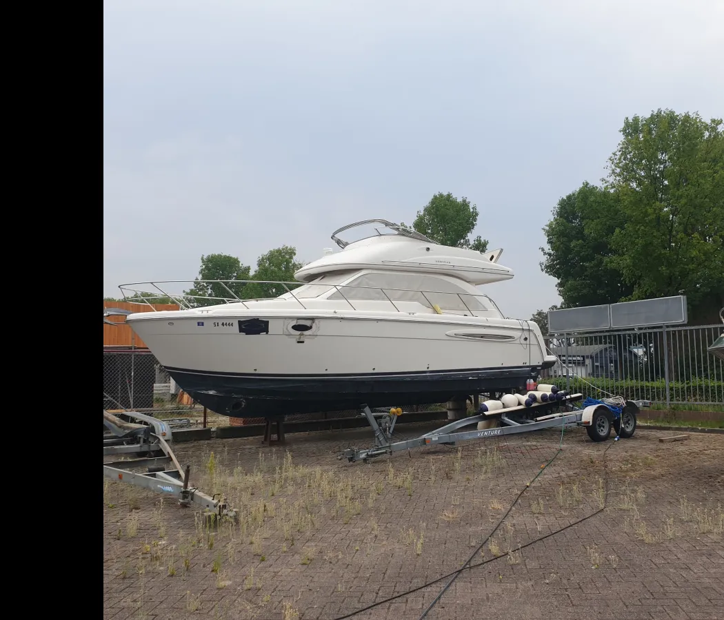 Polyester Motorboat Meridian 341